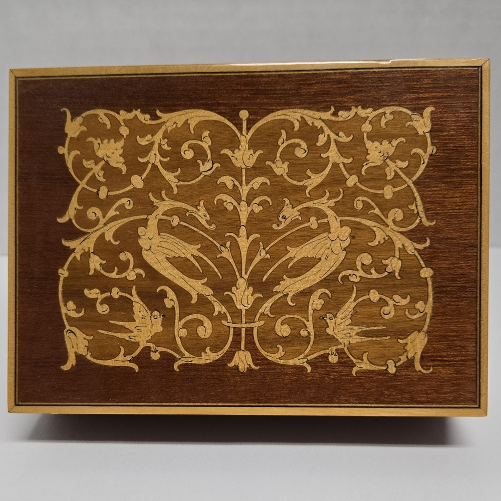 Vntg Inlaid Wood Burl Birdseye Musical Jewelry Box 6 1/8" L X2 1/4" H X4 1/2" W